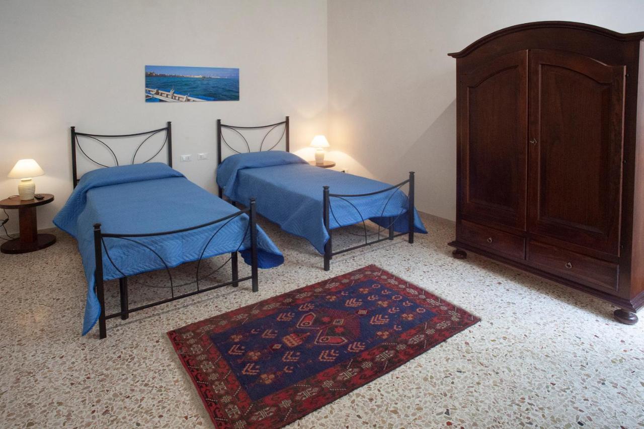Case Vacanze "Residenze Trapanesi" Trapani Kültér fotó